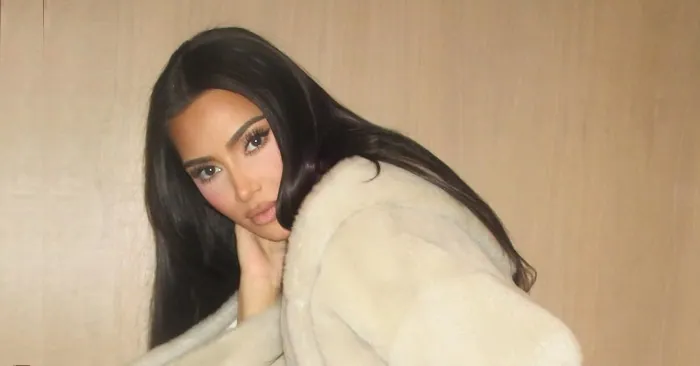 Desert Photoshoot: Kim Kardashian Redefines Beauty and Confidence